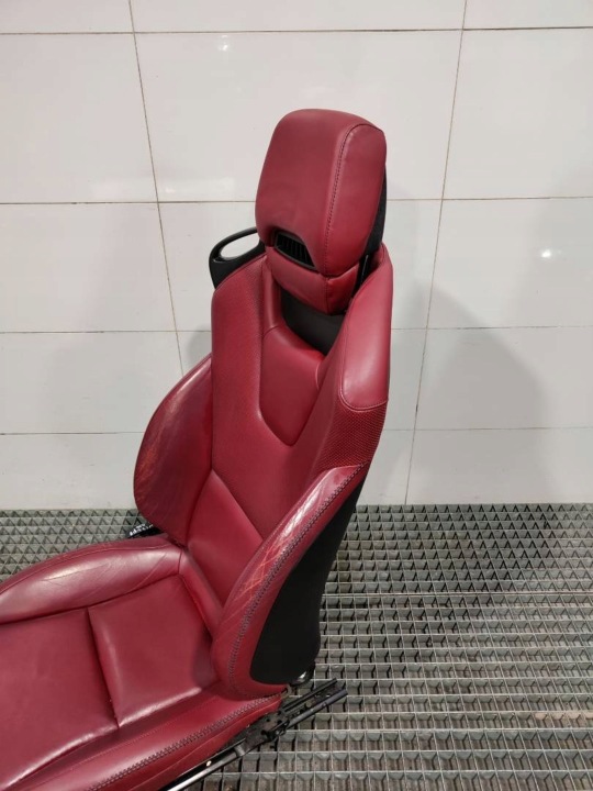 фото №7, Сидіння праве перед пасажира шкіра червона подушка mercedes slk r172 w172