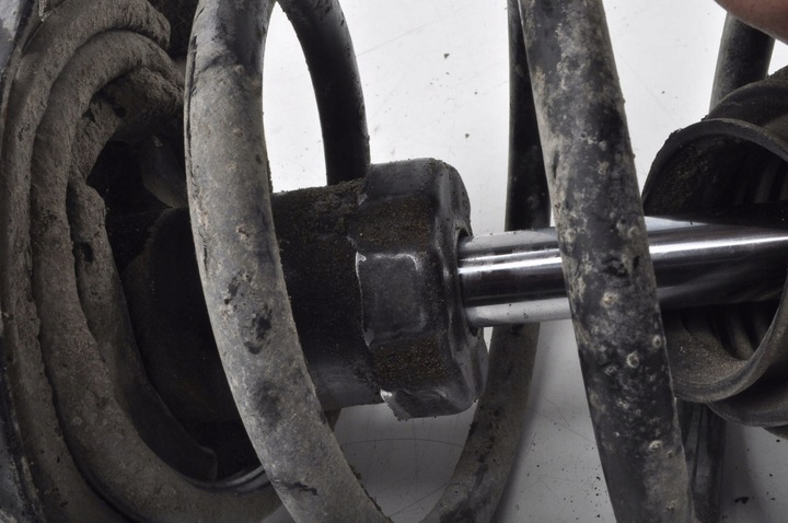 фото №9, Opel insignia a 2.0t амортизатор перед переднее правые ids flexiride 13319746