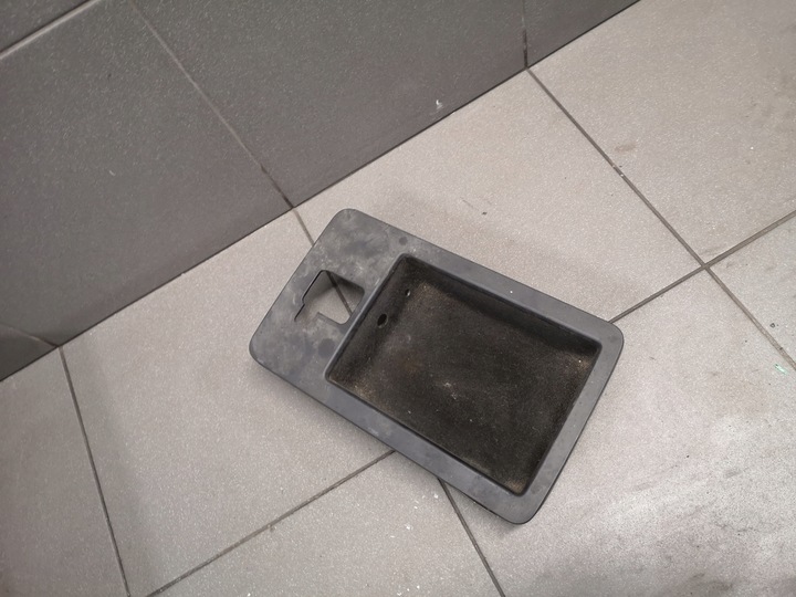 фото №1, Бардачок полиця тунелю audi a8 d3 4e0863075q