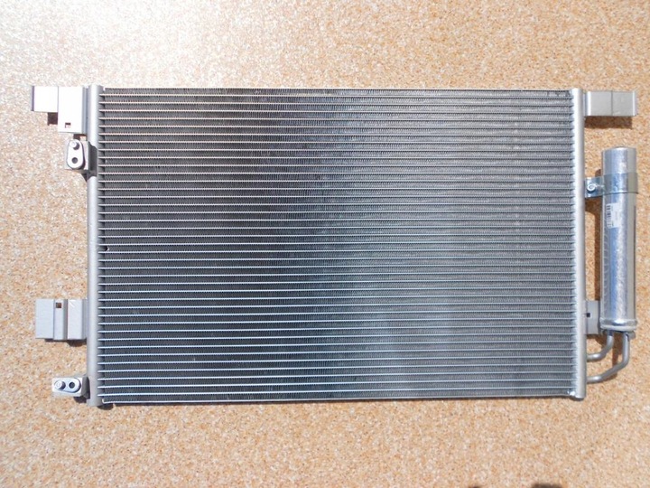 фото №1, Радиаторов кондиционер. citroen c-crosser 2007-2012