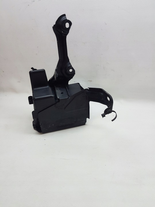 фото №3, Volvo крепление акумулятор старт сплав 31298455