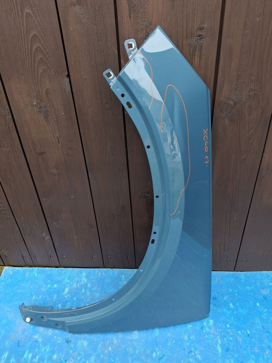 фото №1, Крыло левый переднее volvo xc40 xc-40 2017r-