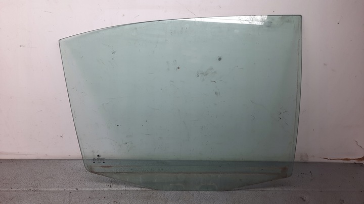 фото №1, Скло двері праві зад skoda octavia i 99r hb