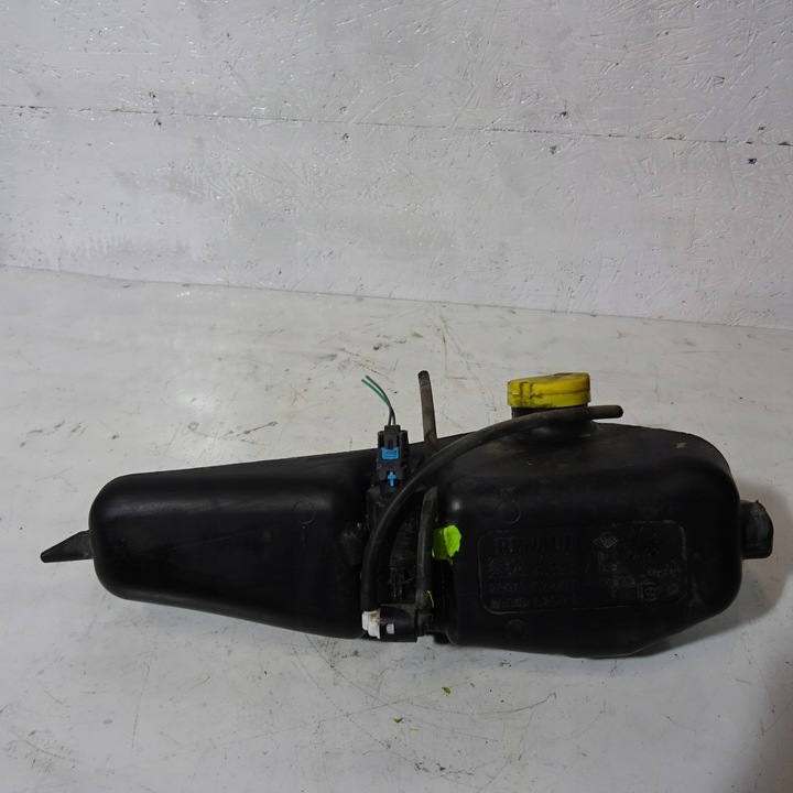 фото №1, Dacia sandero бак омывателя 289107187r