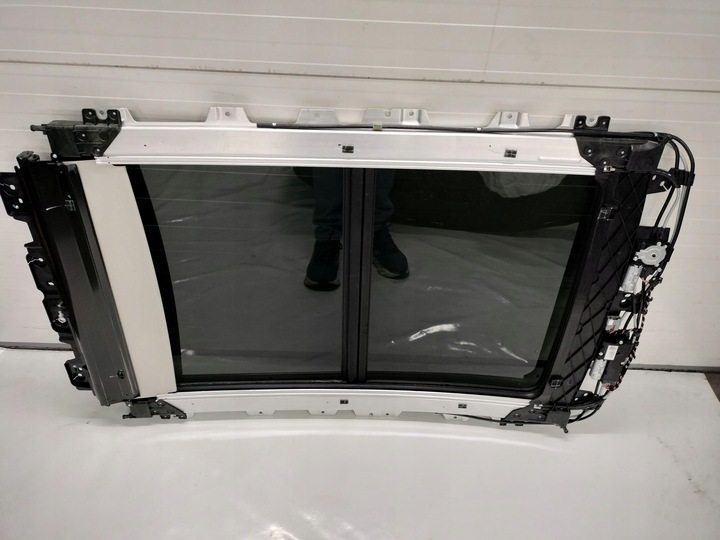 фото №5, Люк панорама дах lynk co 01 1.5 hyb