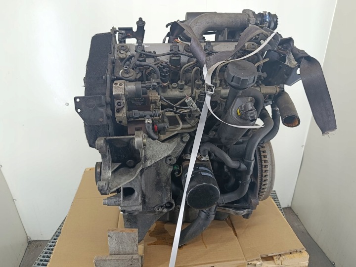 фото №11, Двигун volvo v40 i d4192t4 f9q 1.9 di