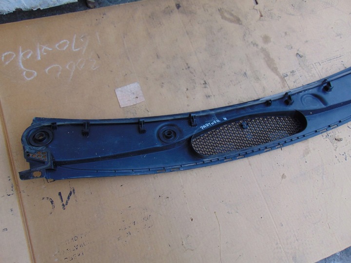 фото №10, Панель под лобовым стеклом пластиковый berlingo partner iii 08- европа 9680568877