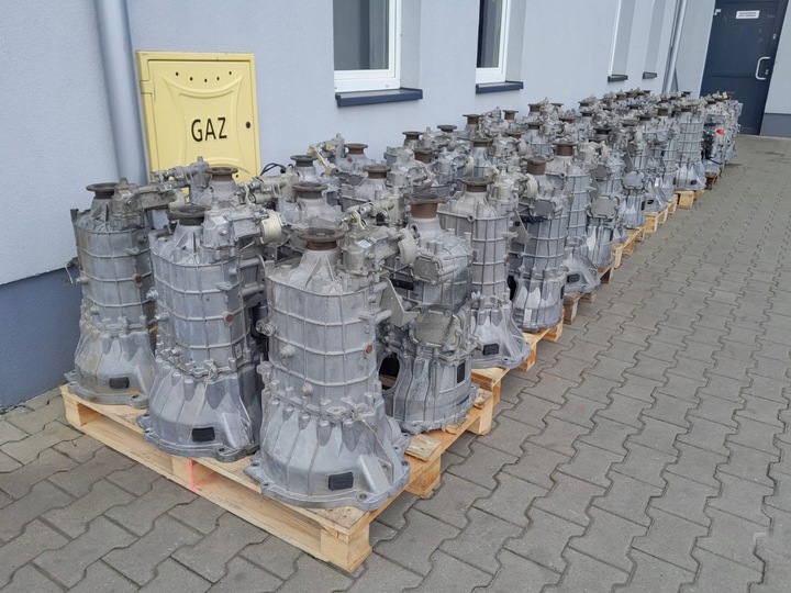 фото №9, Коробка передач коробки передач 6 iveco daily 2.3 14 8874020 тип 2835.6 07d18