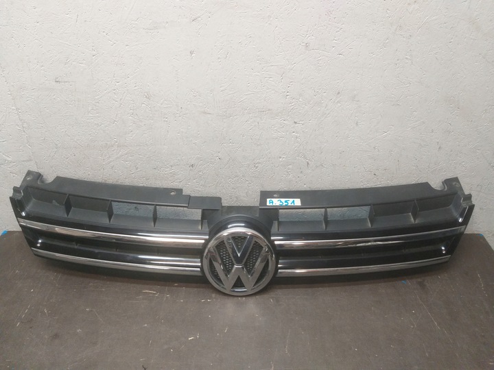 фото №1, Решётка решётка радиатора vw touareg 10-14 7p6853651a