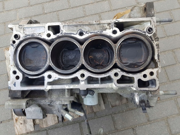 фото №7, Renault laguna 3 iii 2.0 16v m4rc704 блок двигателя поршни вал насос