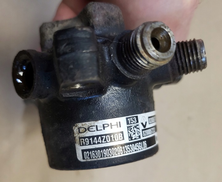 фото №8, Распределитель топлива renault megane ii 1.5 dci kangoo i clio 8200057345 oem номер