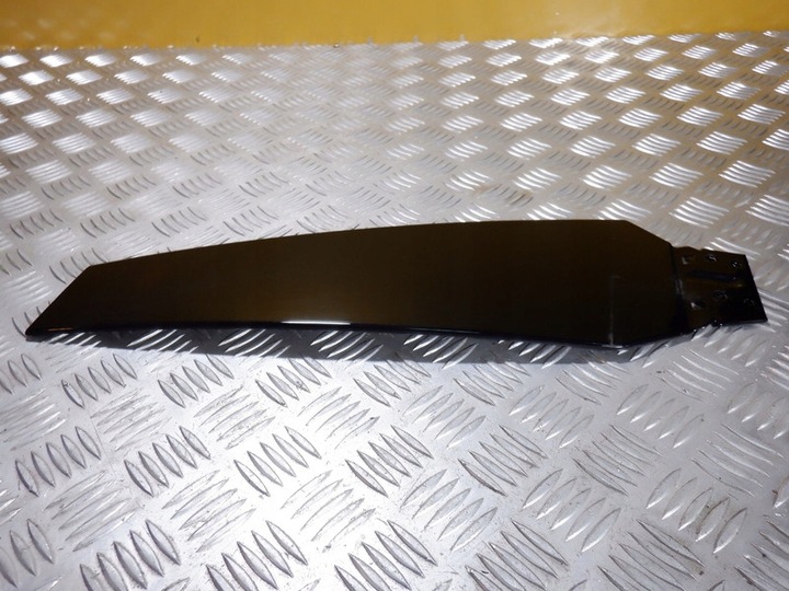 фото №1, Audi a7 4g8 c7 защита накладка стойка дверь 4g8853290