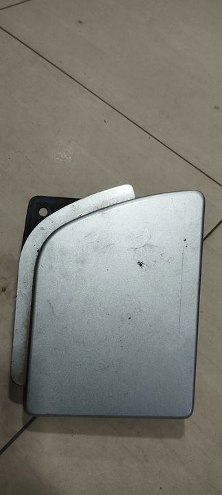 фото №1, Renault оригинальный номер 781200017r крышка заливка топлива серебряная левая