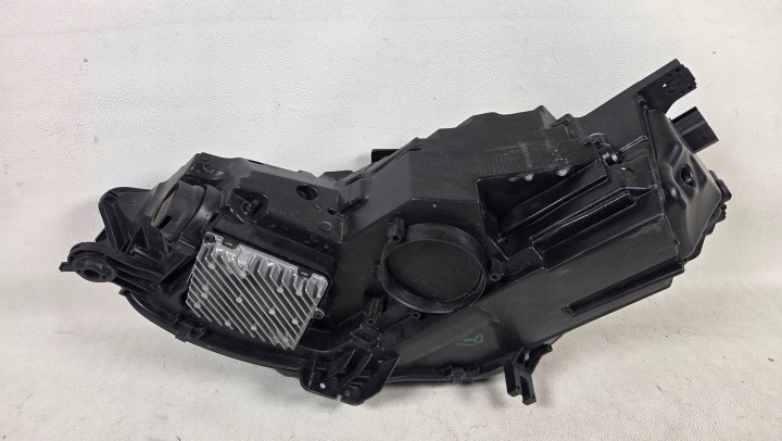 фото №9, Audi a4 b9 рестайлінг 8w0 19-24 фара led передня перед права 8w0941034d