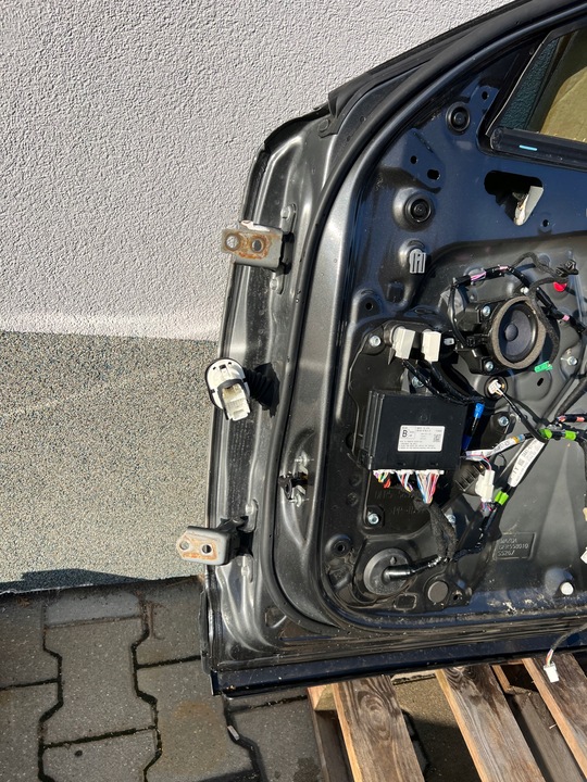 фото №9, Mazda cx-30 дверь правые передние год 2022 цвет 46g