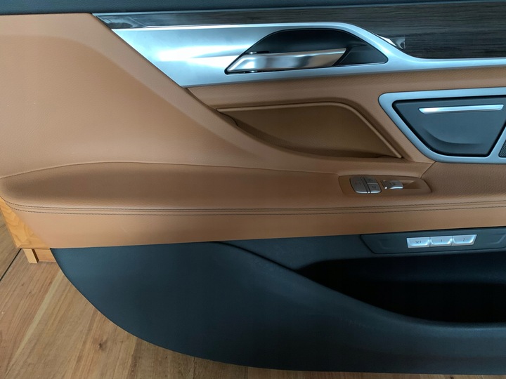 фото №9, Обшивки дверь bmw g11 g12 коньяк перед зад комплектные боковина