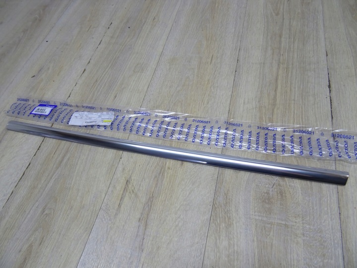 фото №1, Volvo v70 xc70 планка правая хром стёкла кузов 31299712