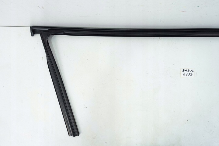 фото №4, Прокладка дверь левый перед mercedes c w204