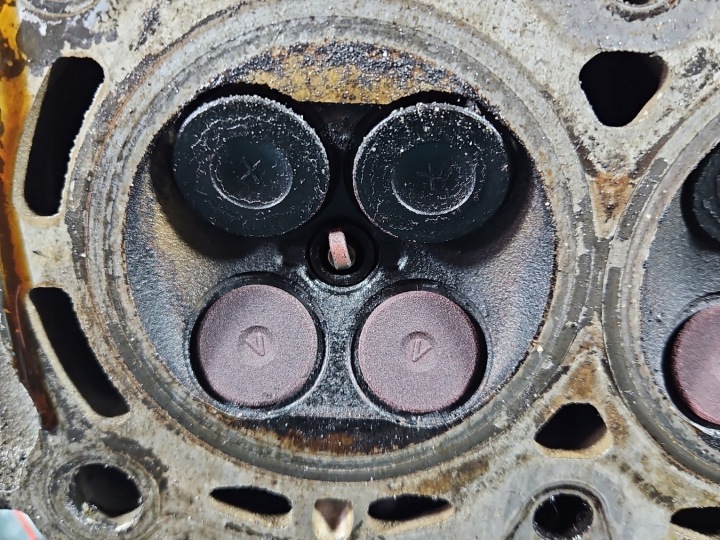 фото №13, Головка 8a6g6090aa ford fiesta mk7 1.2 16v 82km