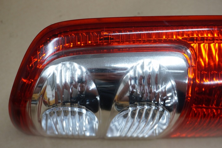 фото №12, Nissan patrol gu3 лампа правый зад правая задняя w крыло gr y61 gu3 оригинал