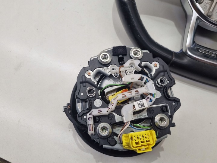 фото №13, Volkswagen golf vii 2014 руль