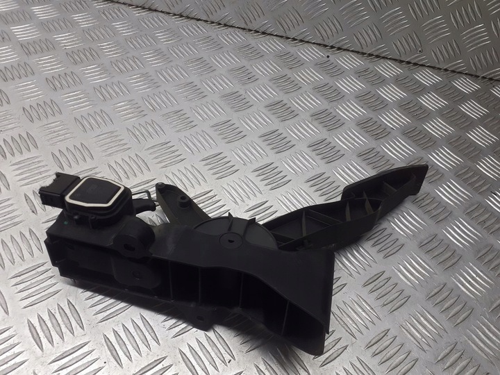 фото №3, Потенциометр газа mercedes w169 2.0 cdi 91736020