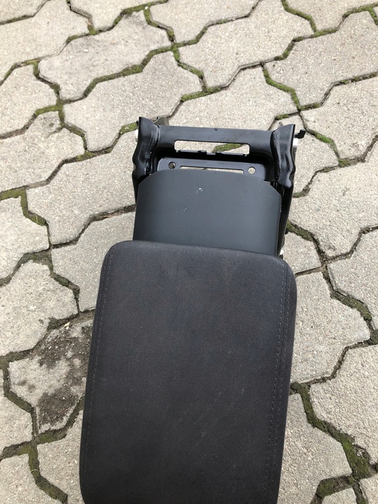 фото №6, Audi a4 b8 a5 підлокітник велюр 8k0864283 гарний