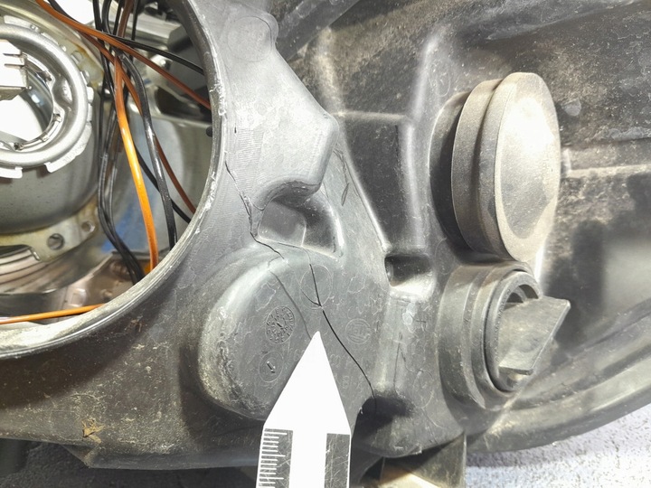 фото №9, Ford kuga mk1 фара лампа перед правий ксенон eu 8v41-13d154-af