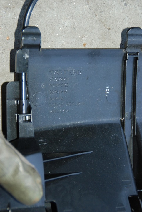 фото №4, Volvo s60 ii 10-18 троси складання сидіння замки