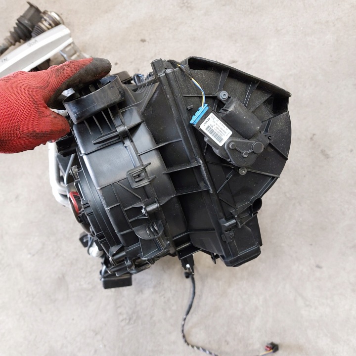 фото №13, Volkswagen passat b8 обігрівач змішувач комбайн denso 3q2820002t