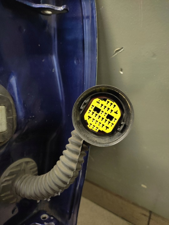 фото №11, Peugeot 407 дверь левый зад лак kplc