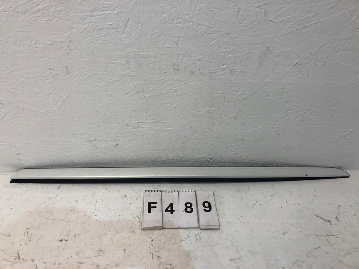 фото №1, Citroen ds5 планка стёкла лобовой правая 11-15