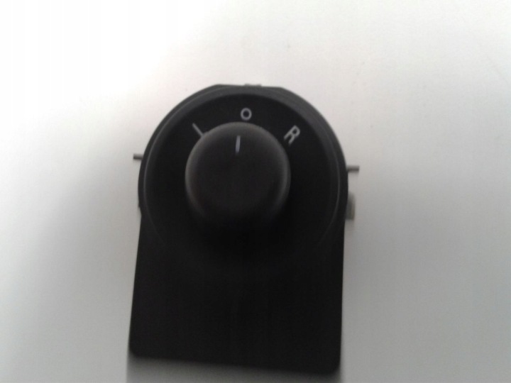 regulation of mirrors 25872074 Chevrolet Malibu