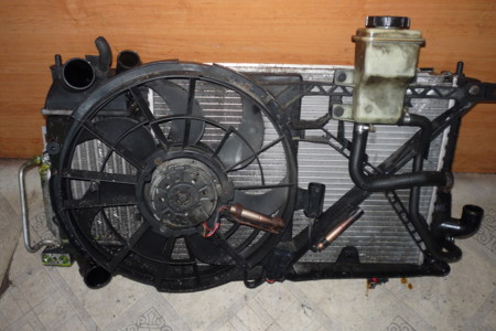 RADIATORE OPEL VECTRA B B 2,2 DTI LIFTING