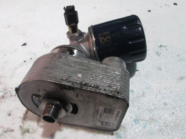 RADIATORE OLIO MOTORE USATO NISSAN QASHQAI 14R 1.5 DCI