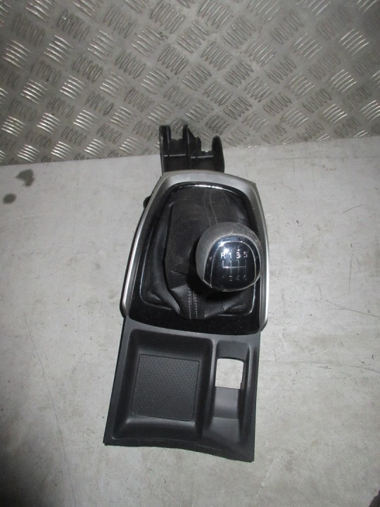 glava koža mjenjača Nissan Qashqai 14r