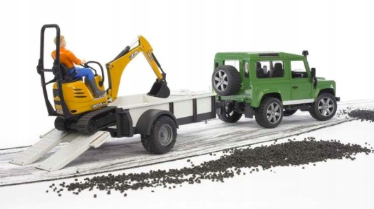 Bruder 02593 Land Rover Defender з евакуатором, екскаватором JCB і фігуркою масштаб 1:16 — фото 4