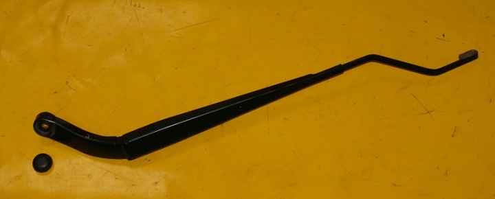 wiper arm left front NISSAN SENTRA B16