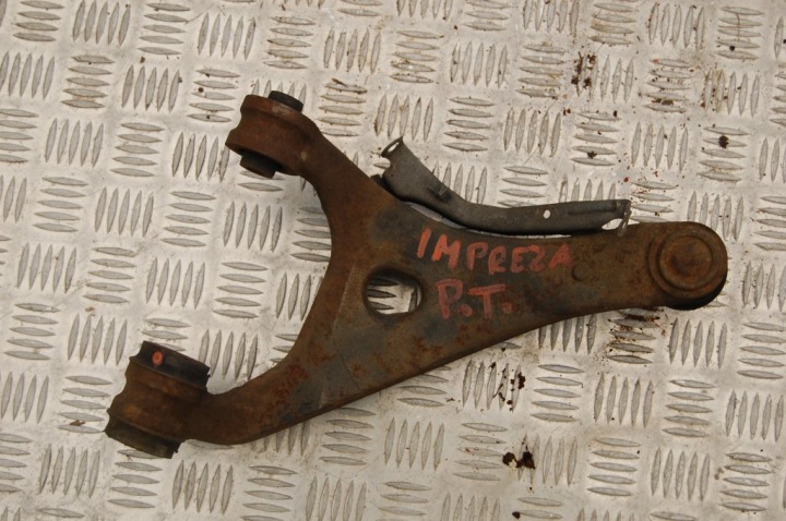 QUERLENKER RECHTS HECK HINTEN SUBARU IMPREZA GH 2,0 D