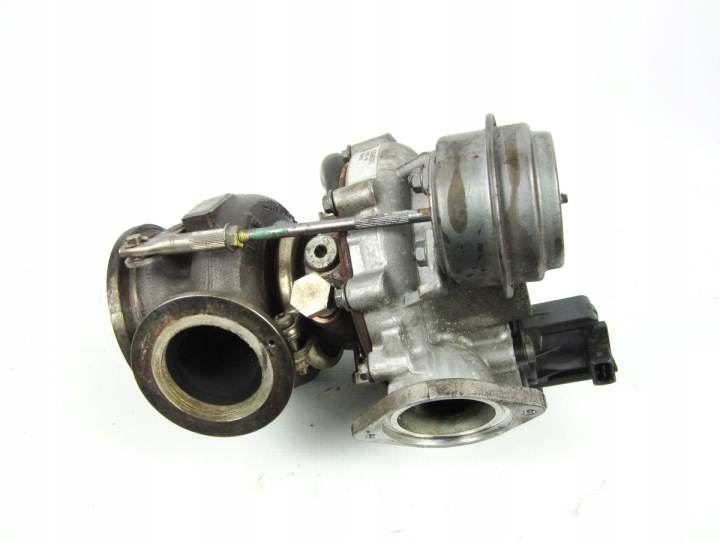 turbo turbina BMW F01 F02 760 6.0 V12