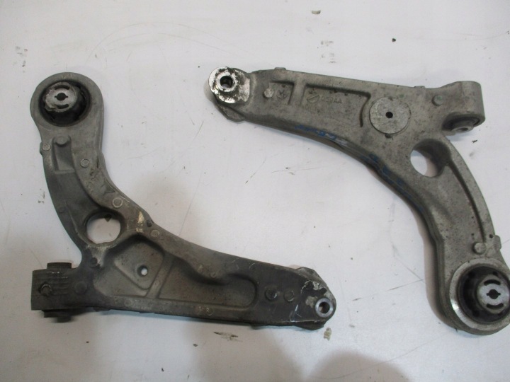 arm JEEP CHEROKEE 15R left