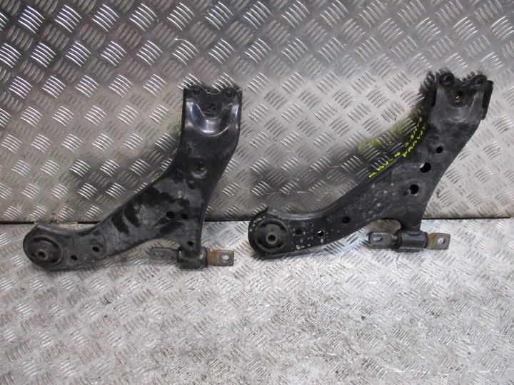 BRACCETTO BRACCIO TOYOTA RAV 4 RAV4 2,5HYBRID 18R