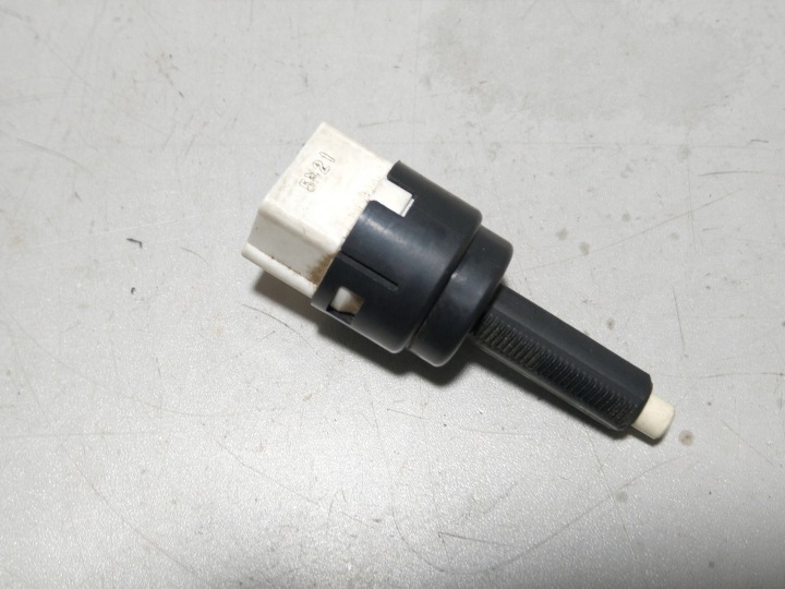 DAIHATSU CUORE VI 6 03-07 Sensor SWIATLA STOP
