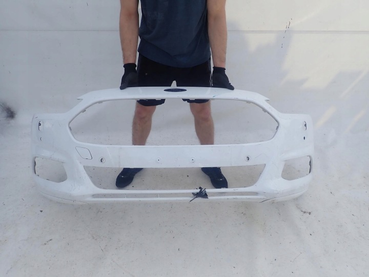 FORD MONDEO V 5 MK5 14- nárazník predok ostrekovač PDC