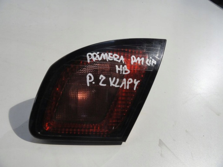 Nissan Primera P11 lift HB light right rear part to the bonnet