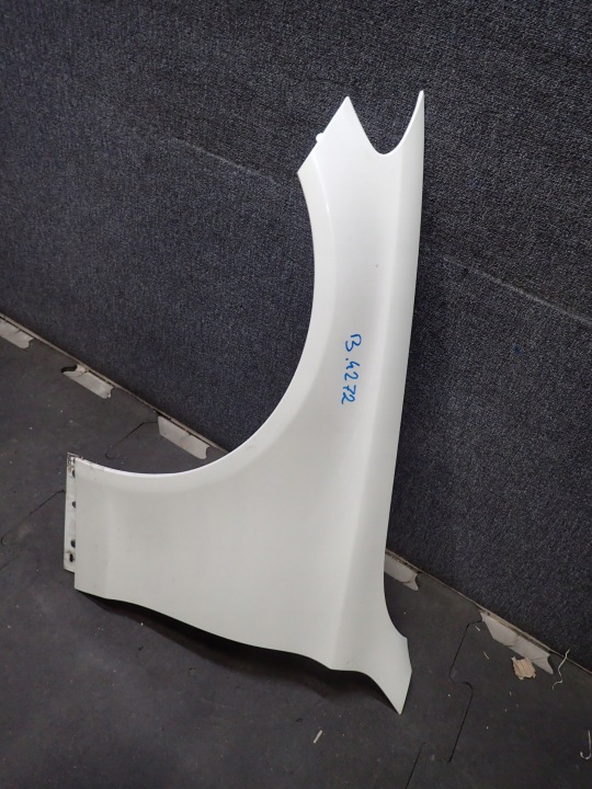 AILE AVANT GAUCHE MERCEDES C KLASA W205