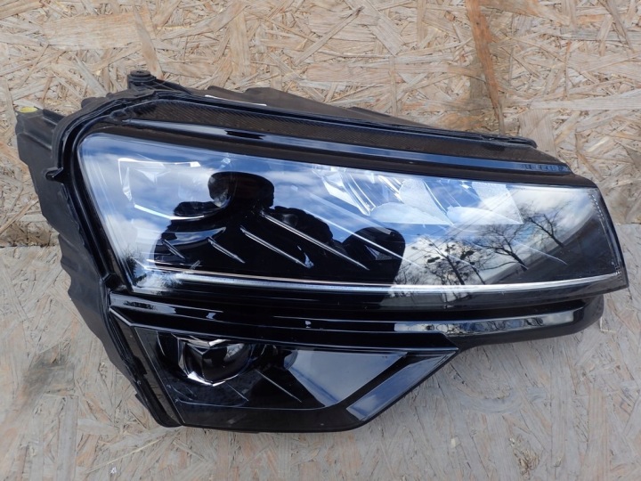 light right right FULL LED SKODA KAROQ 57B941016B