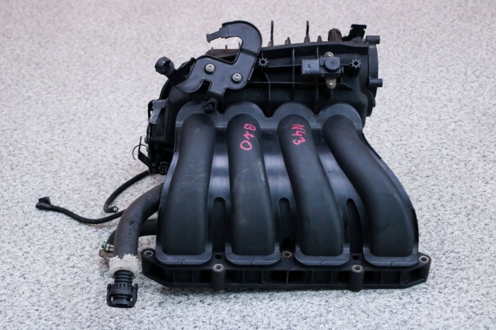 BMW E90 E91 E92 318i N43 intake manifold 7560340