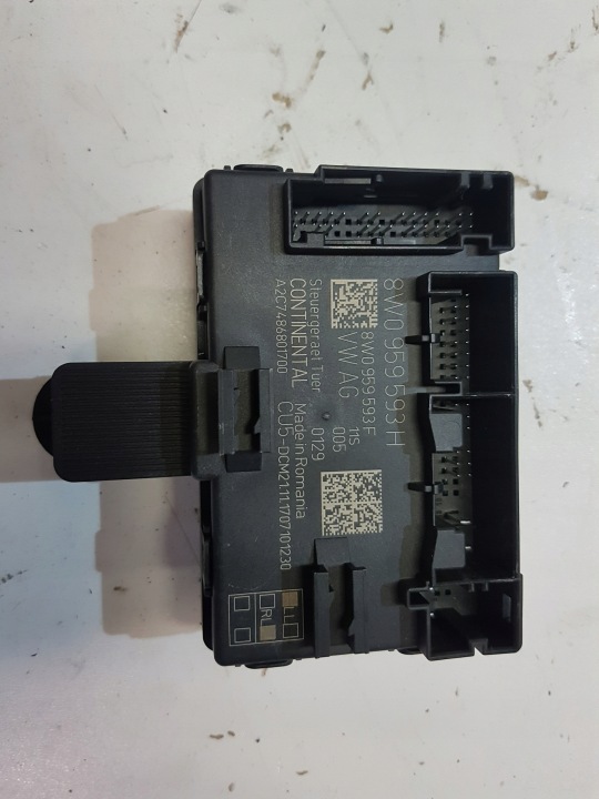 AUDI A4 B9 8W MODUL BEDIENTEIL TÜR RECHTS VORNE