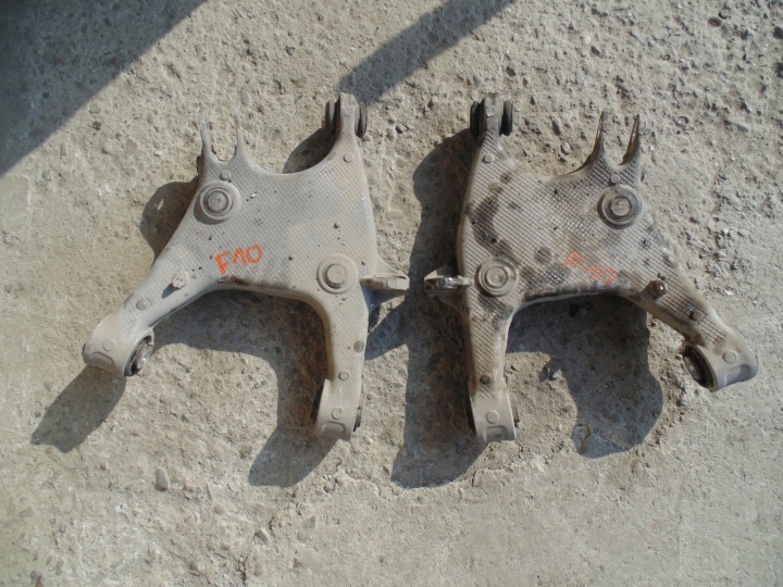 PETIT BRAS DROITE GAUCHE BMW 5 F10 F11 17R.